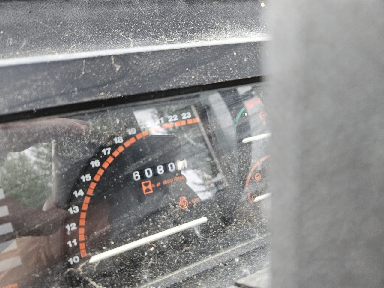 1988 MF 390 2wd - 拖拉机:图5 1988 MF 390 2wd - 拖拉机:图5