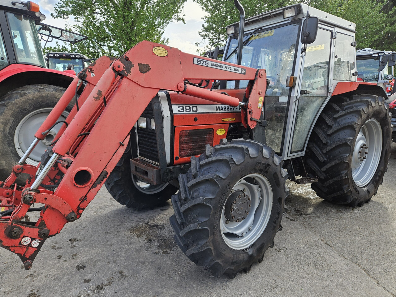 1990 MF 390 4wd with or without loader - 拖拉机:图2 1990 MF 390 4wd with or without loader - 拖拉机:图2