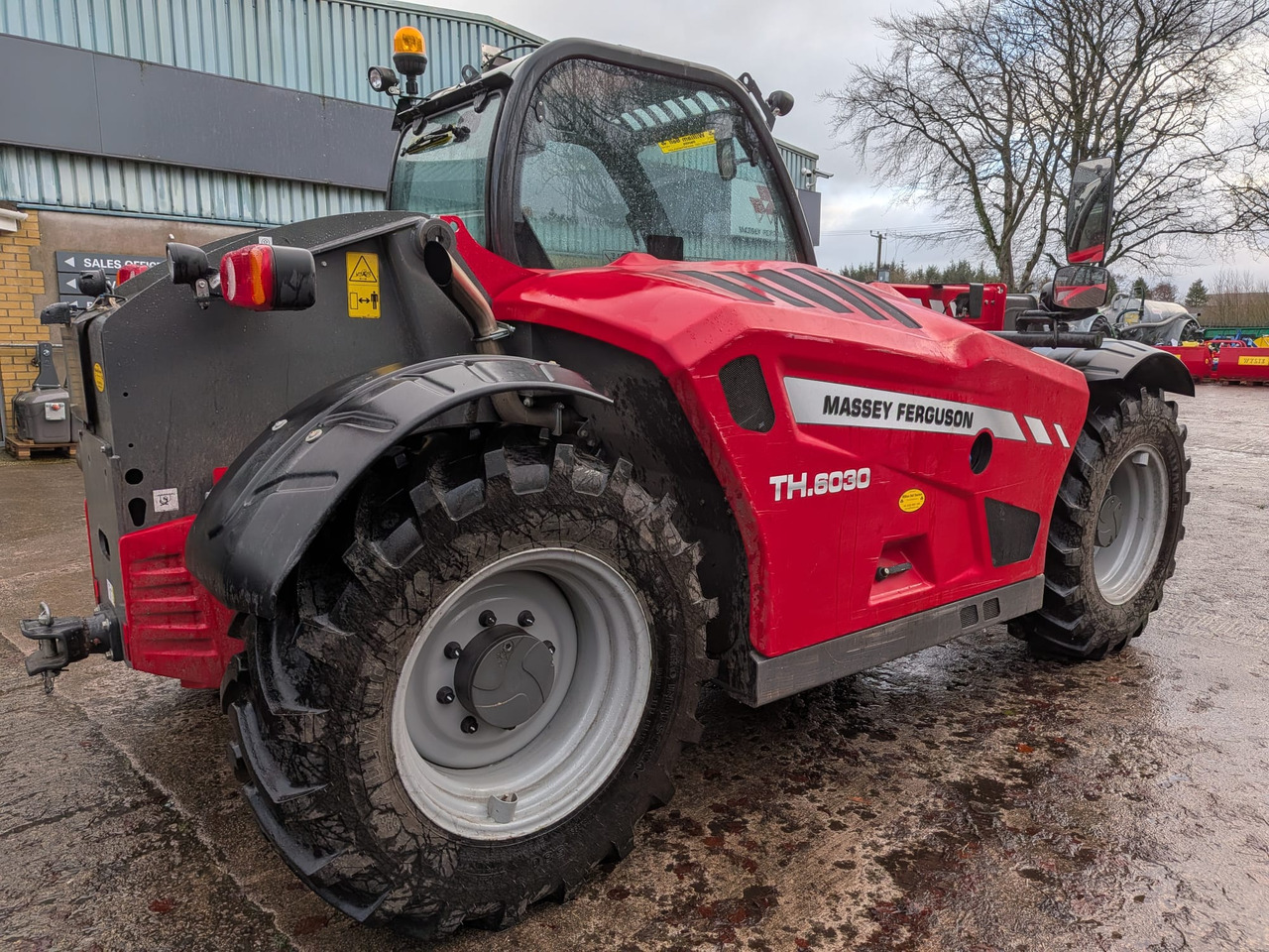 2020 MF TH6030 Telehandler, genuine 300 hours, As New - 伸缩臂叉装车:图4 2020 MF TH6030 Telehandler, genuine 300 hours, As New - 伸缩臂叉装车:图4