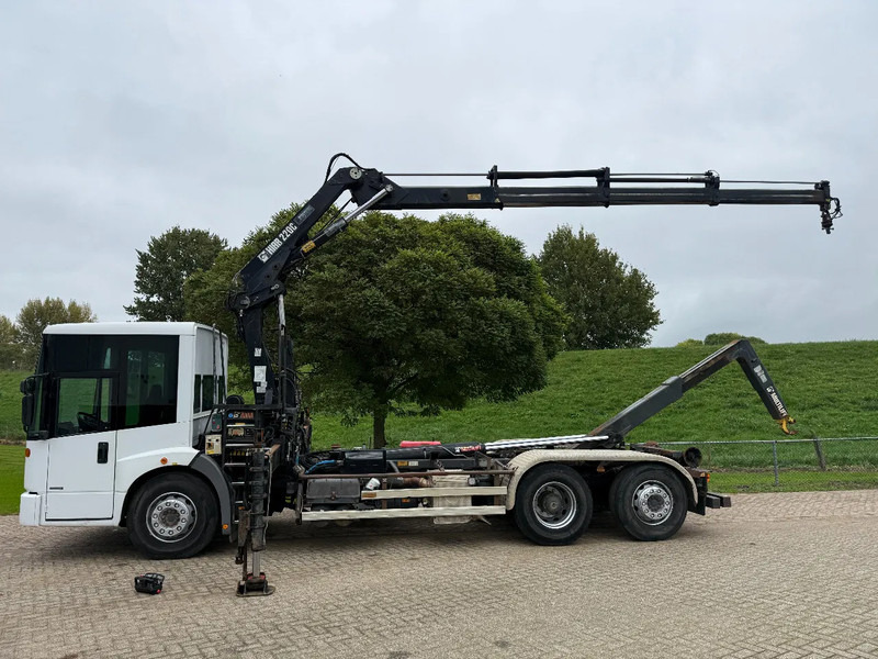 Mercedes-Benz Econic Hiab 220-Hooklift-6x2-Remote - 起重车:图2 Mercedes-Benz Econic Hiab 220-Hooklift-6x2-Remote - 起重车:图2