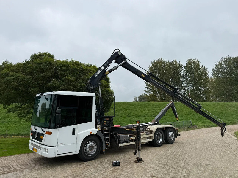Mercedes-Benz Econic Hiab 220-Hooklift-6x2-Remote - 起重车:图4 Mercedes-Benz Econic Hiab 220-Hooklift-6x2-Remote - 起重车:图4