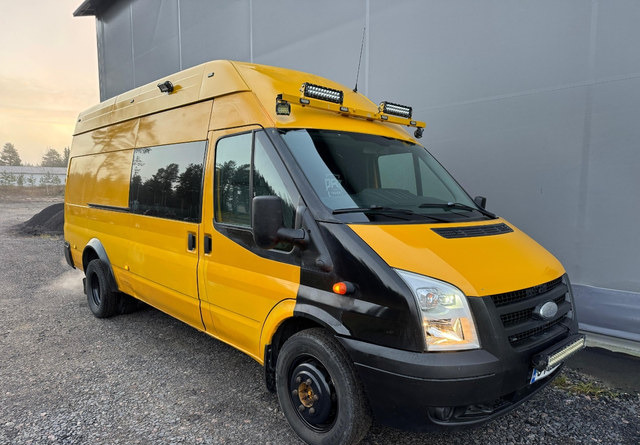 无侧窗厢式货车 FordTransit：图7