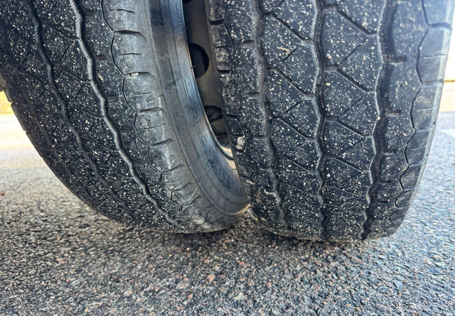 无侧窗厢式货车 FordTransit：图19