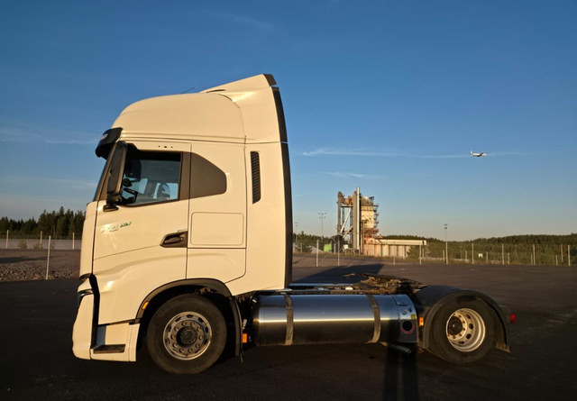 IvecoS-Way 460 4x2 LNG / LBG - 牵引车:图2 IvecoS-Way 460 4x2 LNG / LBG - 牵引车:图2