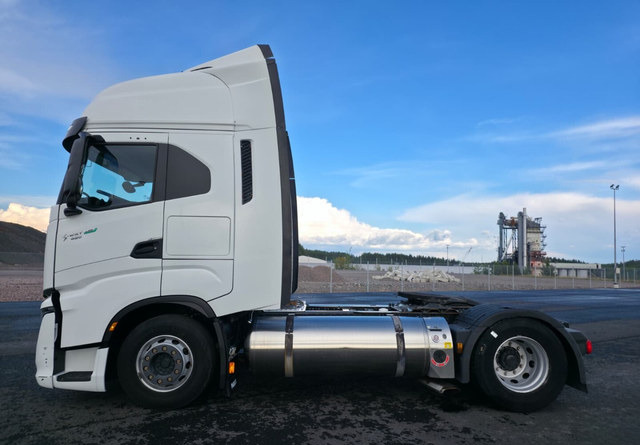 IvecoS-Way 460 4x2 LNG / LBG - 牵引车:图2 IvecoS-Way 460 4x2 LNG / LBG - 牵引车:图2