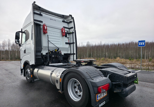 IvecoS-Way 460 4x2 LNG / LBG - 牵引车:图3 IvecoS-Way 460 4x2 LNG / LBG - 牵引车:图3