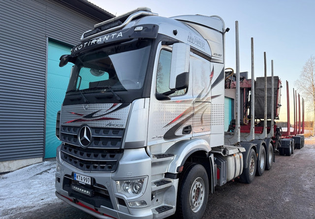 Mercedes-BenzArocs 8x4 Nosturilla! - 木材运输车, 起重车:图1 Mercedes-BenzArocs 8x4 Nosturilla! - 木材运输车, 起重车:图1