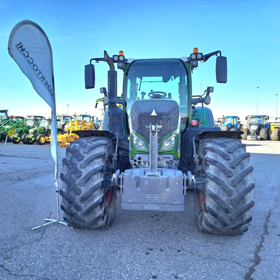 FENDT 720 VARIO PROFI - 拖拉机:图2 FENDT 720 VARIO PROFI - 拖拉机:图2