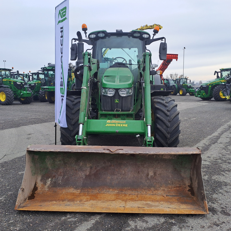 JOHN DEERE 6120R CON CARICATORE FRONTALE 623 M - 拖拉机:图2 JOHN DEERE 6120R CON CARICATORE FRONTALE 623 M - 拖拉机:图2