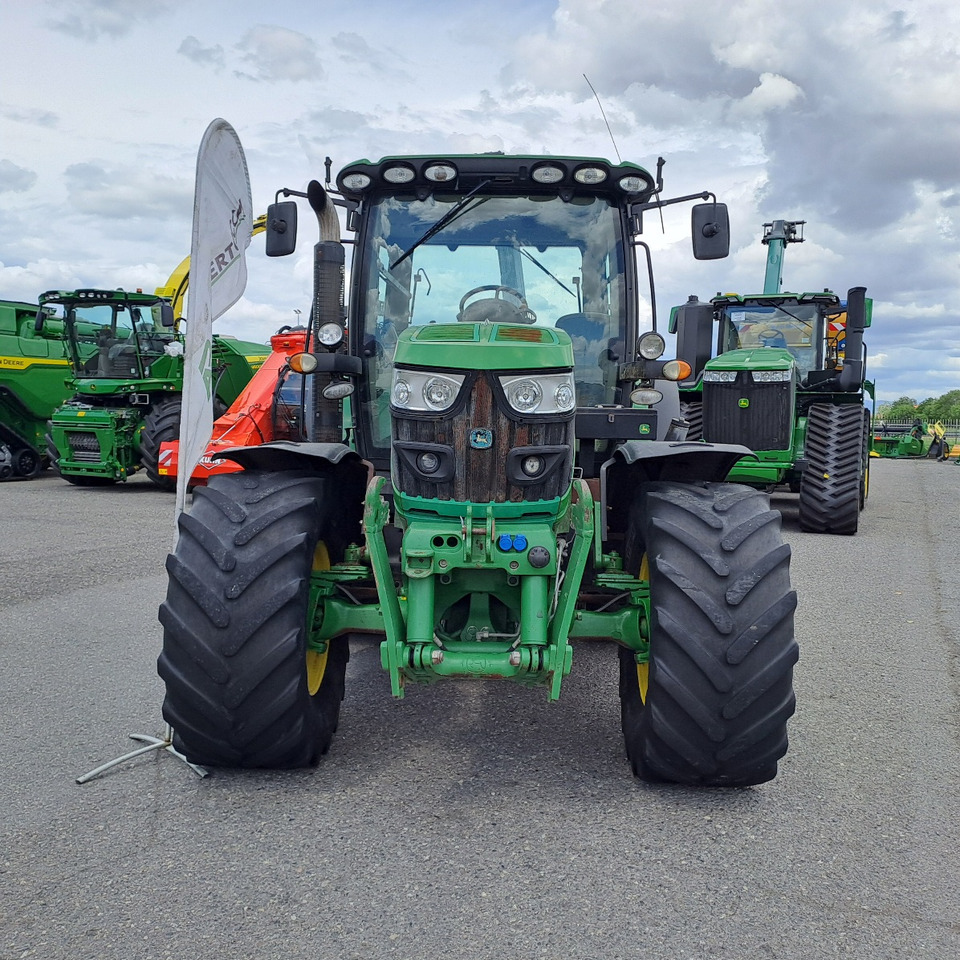 JOHN DEERE 6125R - 拖拉机:图3 JOHN DEERE 6125R - 拖拉机:图3