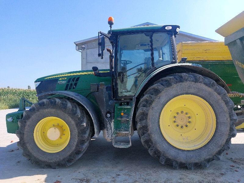 JOHN DEERE 6215R - 拖拉机:图2 JOHN DEERE 6215R - 拖拉机:图2