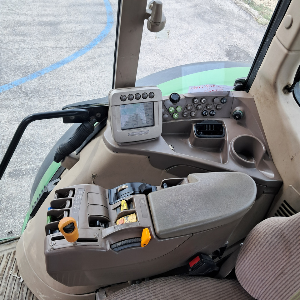 拖拉机 JOHN DEERE 6830 Premium:图10 拖拉机 JOHN DEERE 6830 Premium:图10