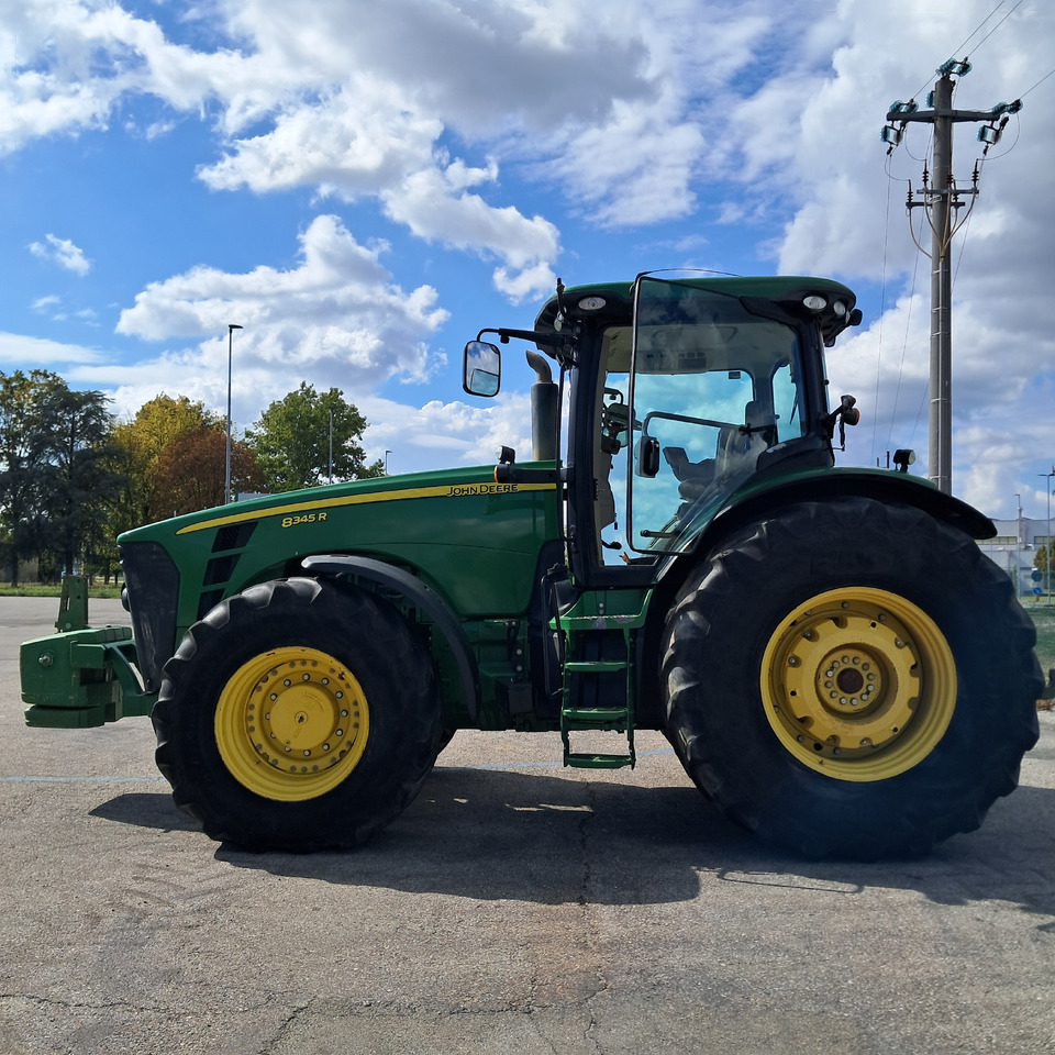 JOHN DEERE 8345 R - 拖拉机:图2 JOHN DEERE 8345 R - 拖拉机:图2