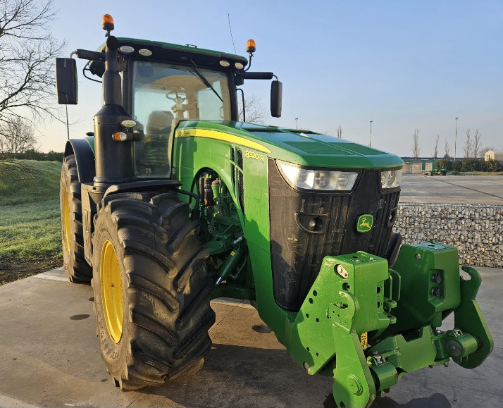 JOHN DEERE 8410 - 拖拉机:图1 JOHN DEERE 8410 - 拖拉机:图1