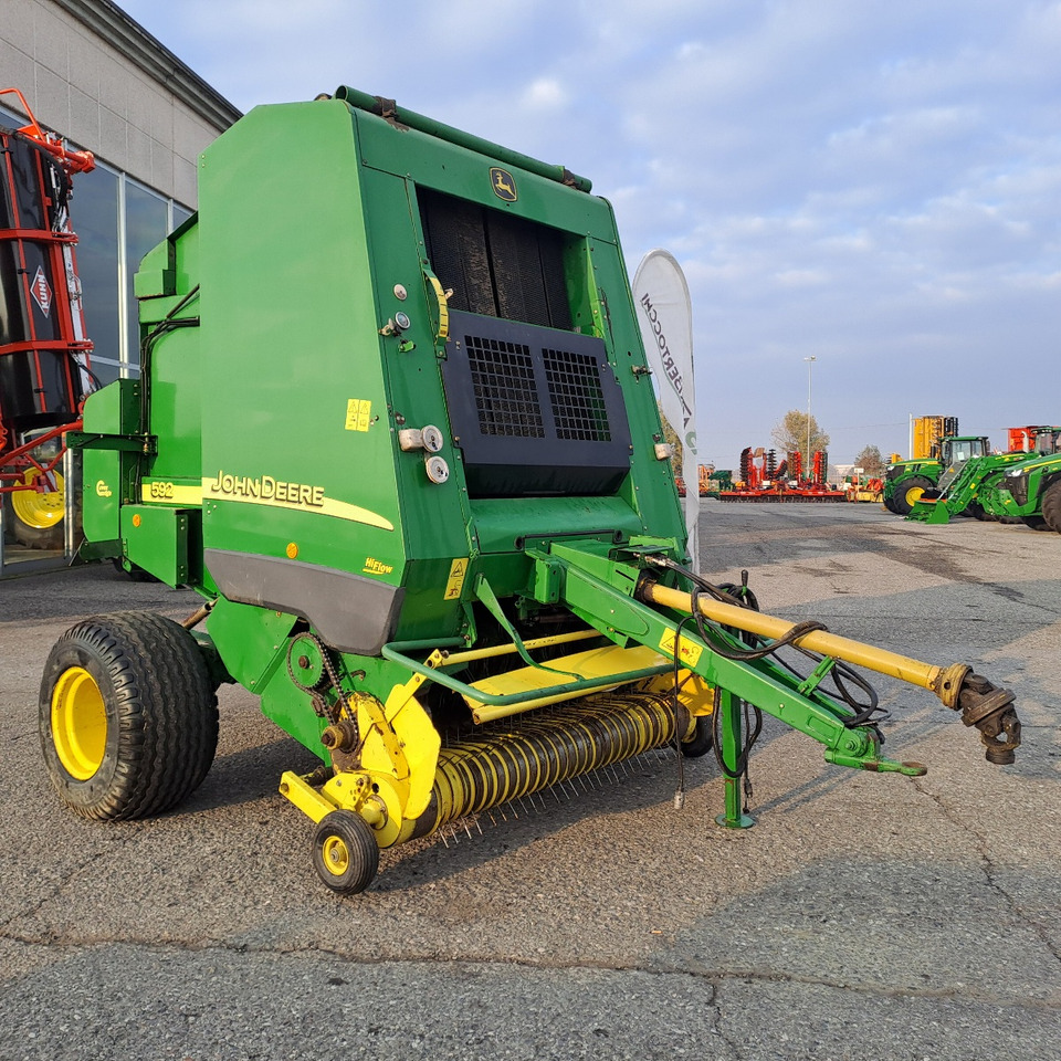 ROTOPRESSA JOHN DEERE 592 - 圆形打包机:图2 ROTOPRESSA JOHN DEERE 592 - 圆形打包机:图2