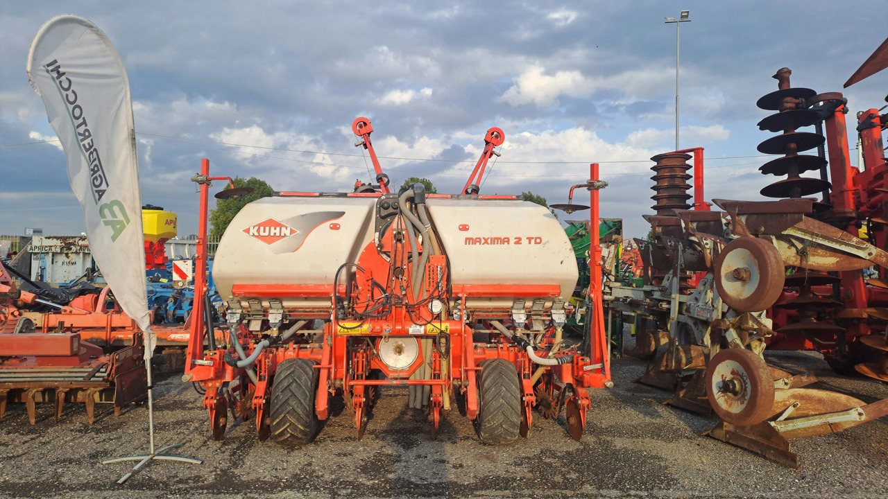 SEMINATRICE DI PRECISIONE KUHN MAXIMA 2 TD - 精准播种机:图2 SEMINATRICE DI PRECISIONE KUHN MAXIMA 2 TD - 精准播种机:图2