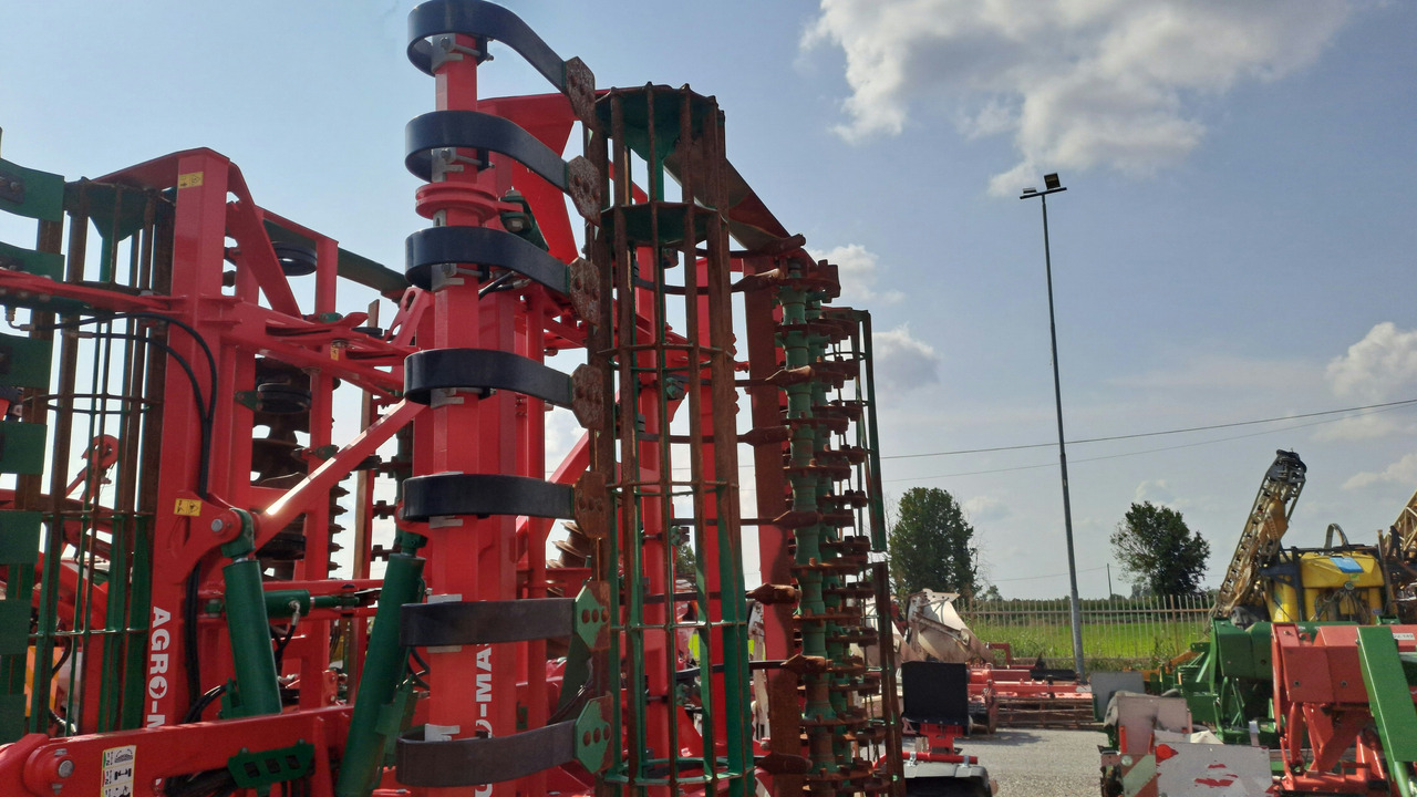 VIBROCOLTIVATORE AGRO-MASZ AUC50 - 耙:图2 VIBROCOLTIVATORE AGRO-MASZ AUC50 - 耙:图2