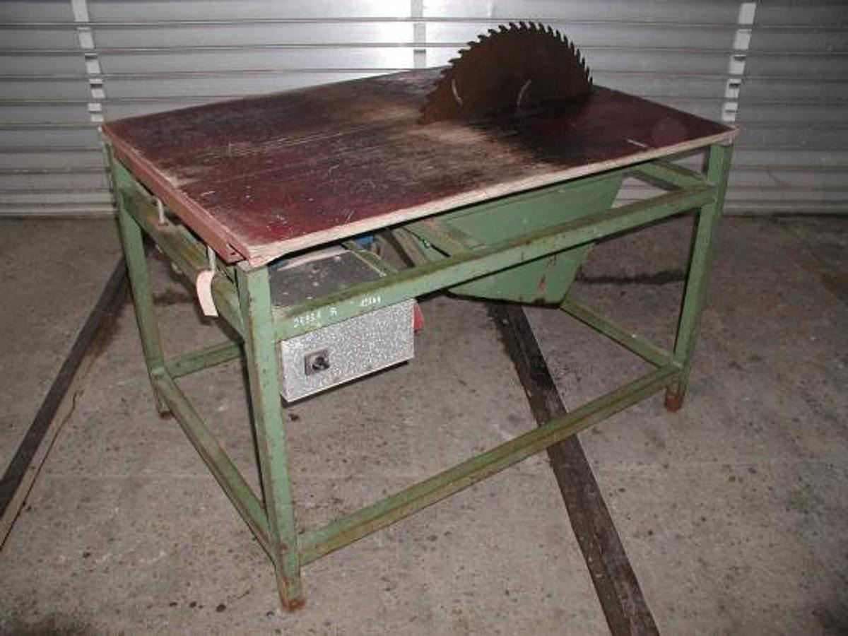 Brennholz-Kreissäge EIGENBAU - 木工机械:图1 Brennholz-Kreissäge EIGENBAU - 木工机械:图1