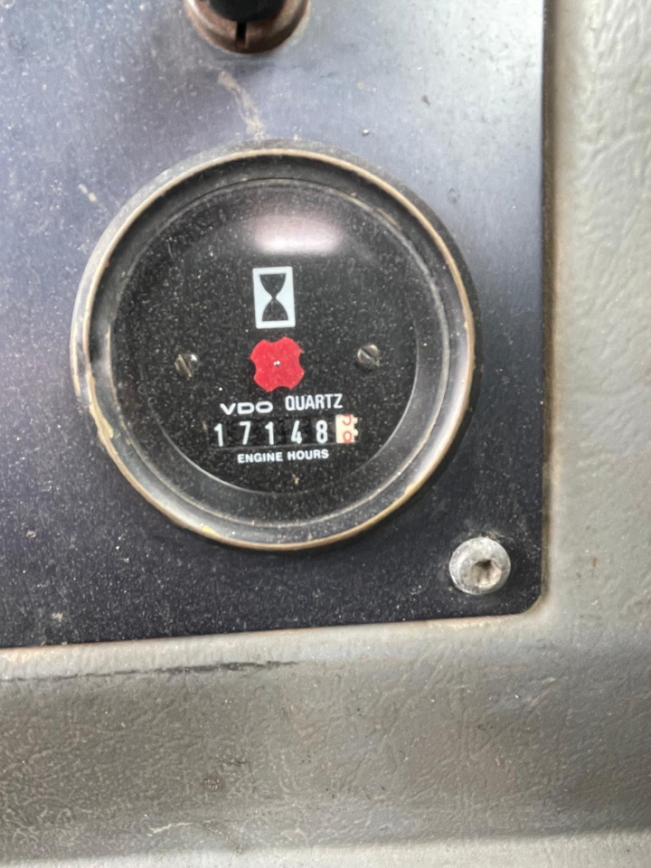 轮式装载机 Volvo L120B:图7 轮式装载机 Volvo L120B:图7