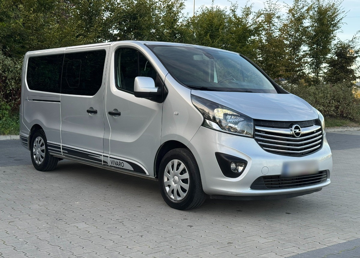 Opel Vivaro 1.6 DCI 145KM 9 osobowy Nawiewy góra dół DOINWESTOWANY Super stan - 旅行车:图2 Opel Vivaro 1.6 DCI 145KM 9 osobowy Nawiewy góra dół DOINWESTOWANY Super stan - 旅行车:图2