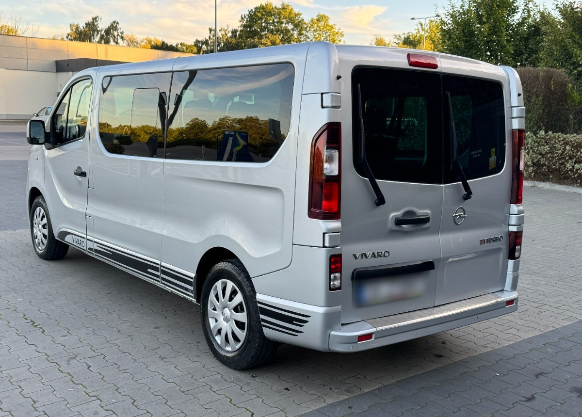 Opel Vivaro 1.6 DCI 145KM 9 osobowy Nawiewy góra dół DOINWESTOWANY Super stan - 旅行车:图3 Opel Vivaro 1.6 DCI 145KM 9 osobowy Nawiewy góra dół DOINWESTOWANY Super stan - 旅行车:图3