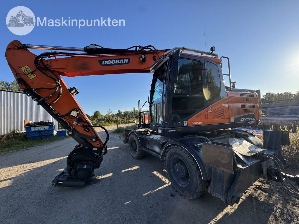Doosan DX 170 W-5 + Tippvagn + Redskap - 轮式挖掘机:图2 Doosan DX 170 W-5 + Tippvagn + Redskap - 轮式挖掘机:图2
