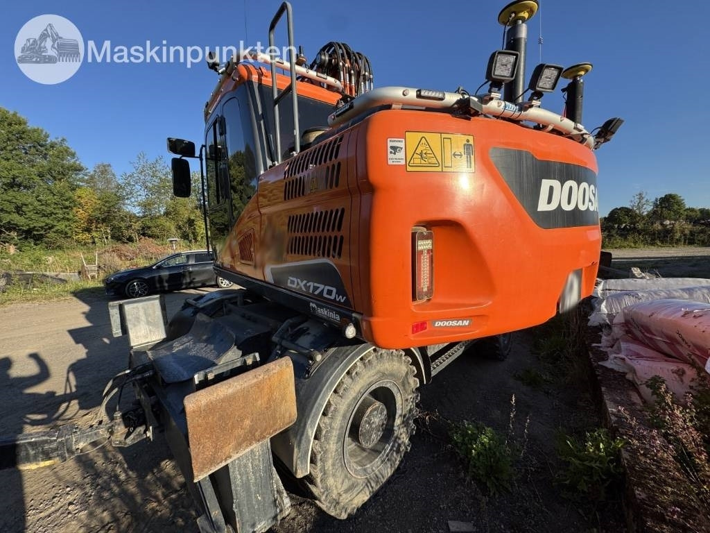 Doosan DX 170 W-5 + Tippvagn + Redskap - 轮式挖掘机:图3 Doosan DX 170 W-5 + Tippvagn + Redskap - 轮式挖掘机:图3