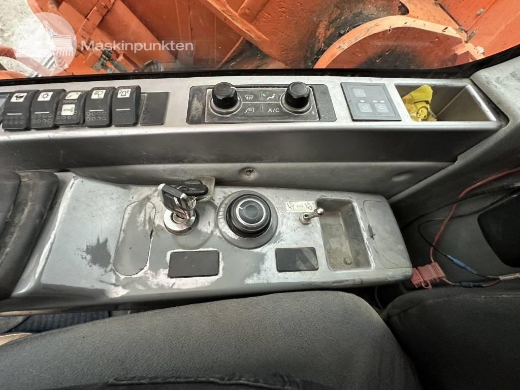 履带式挖掘机 Doosan DX 235 LCR：图23