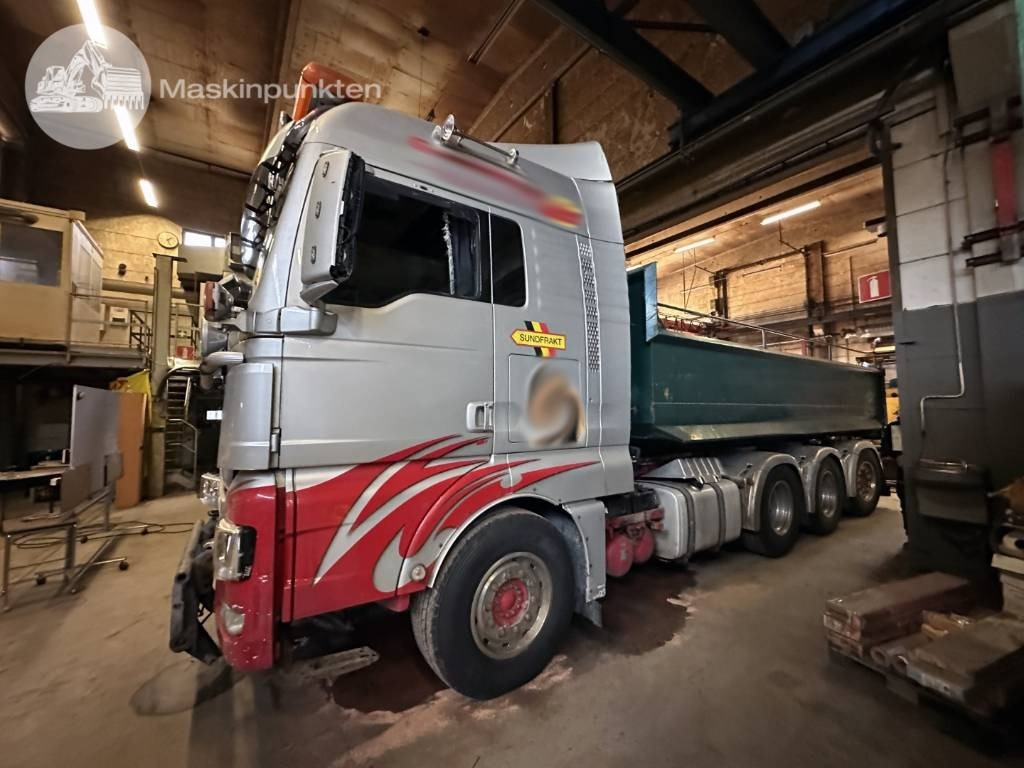 MAN TGX 35.540 - 吊钩升降车:图1 MAN TGX 35.540 - 吊钩升降车:图1