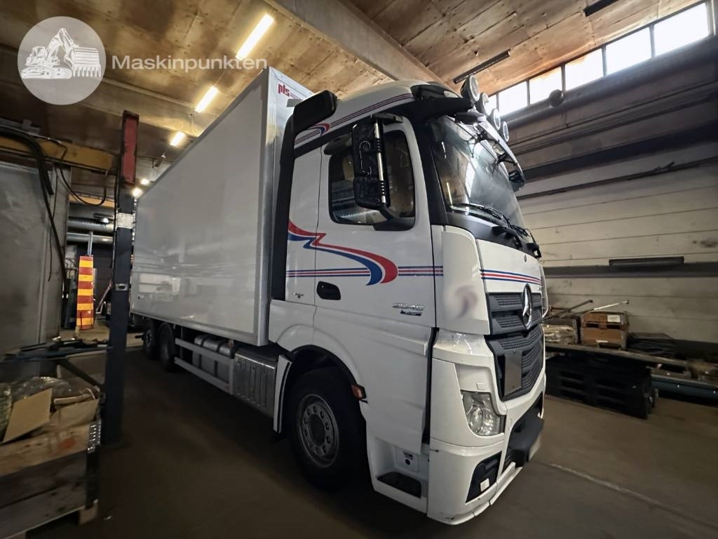 Mercedes-Benz Actros 2545 - 厢式卡车:图3 Mercedes-Benz Actros 2545 - 厢式卡车:图3
