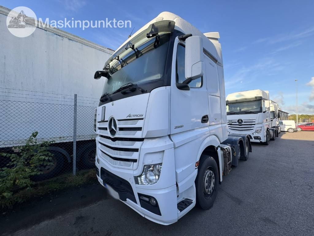 Mercedes-Benz Actros 963-4-D - 牵引车:图1 Mercedes-Benz Actros 963-4-D - 牵引车:图1