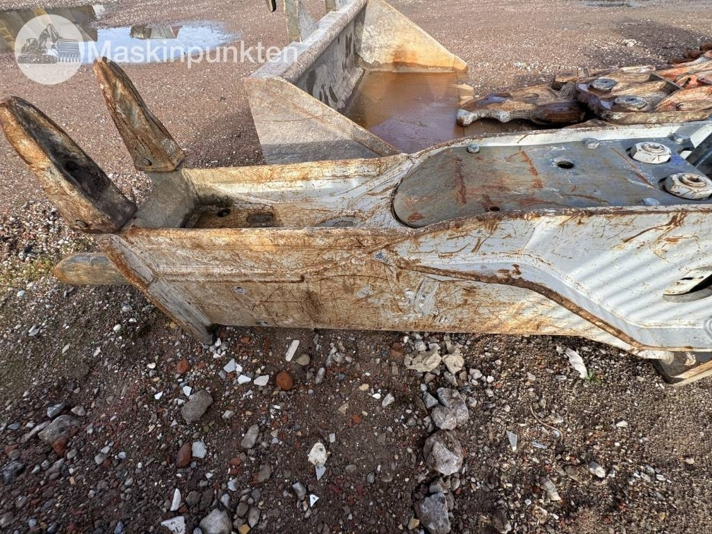 NPK DC-25 - 液压锤 适用于 建筑机械:图5 NPK DC-25 - 液压锤 适用于 建筑机械:图5