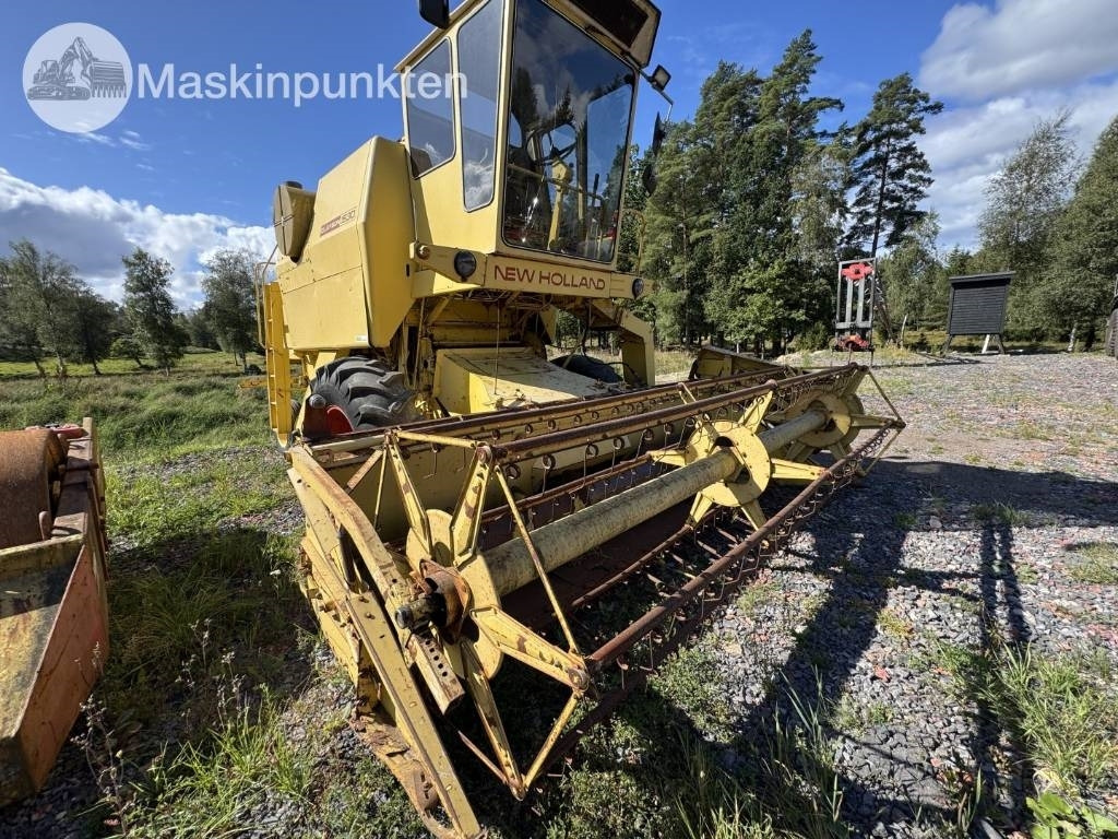 New Holland 1530 - 联合收割机:图5 New Holland 1530 - 联合收割机:图5