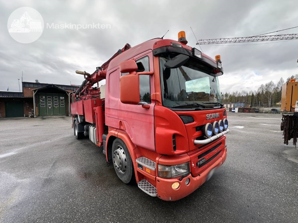 Scania P 230 LB - 混凝土泵车:图1 Scania P 230 LB - 混凝土泵车:图1
