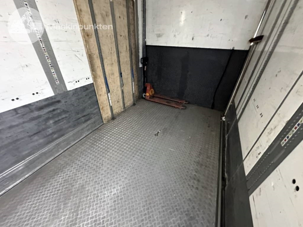 厢式卡车 Scania R 580:图28 厢式卡车 Scania R 580:图28