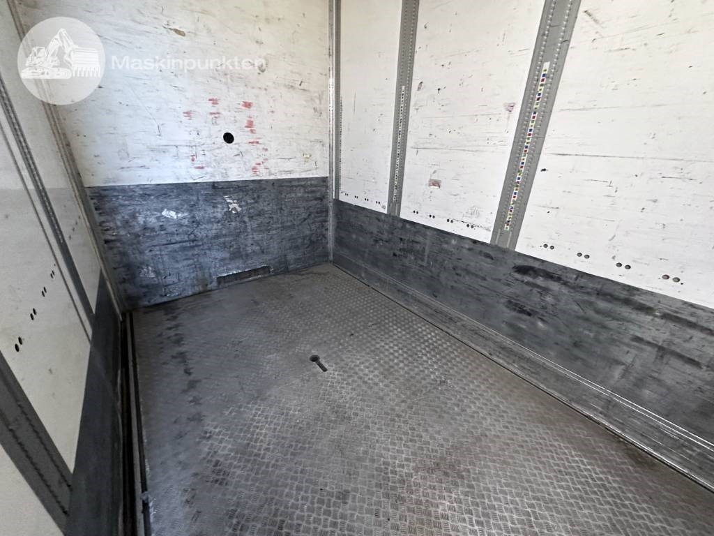 厢式卡车 Scania R 580:图32 厢式卡车 Scania R 580:图32