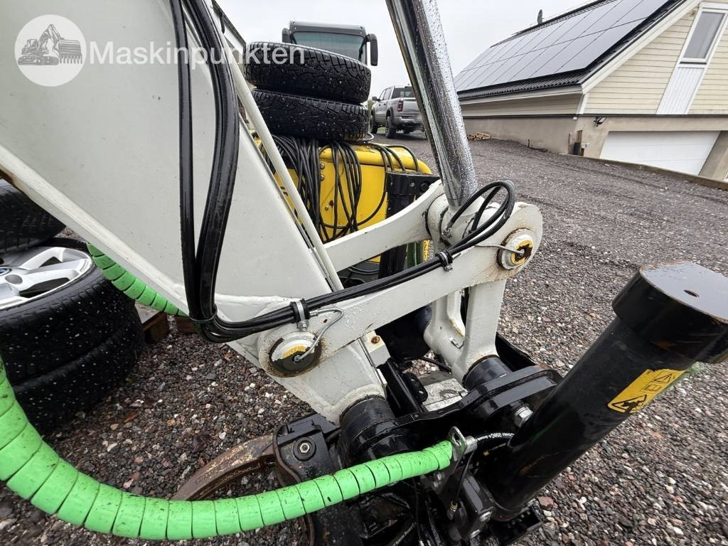 履带式挖掘机 Takeuchi TB 370:图31 履带式挖掘机 Takeuchi TB 370:图31