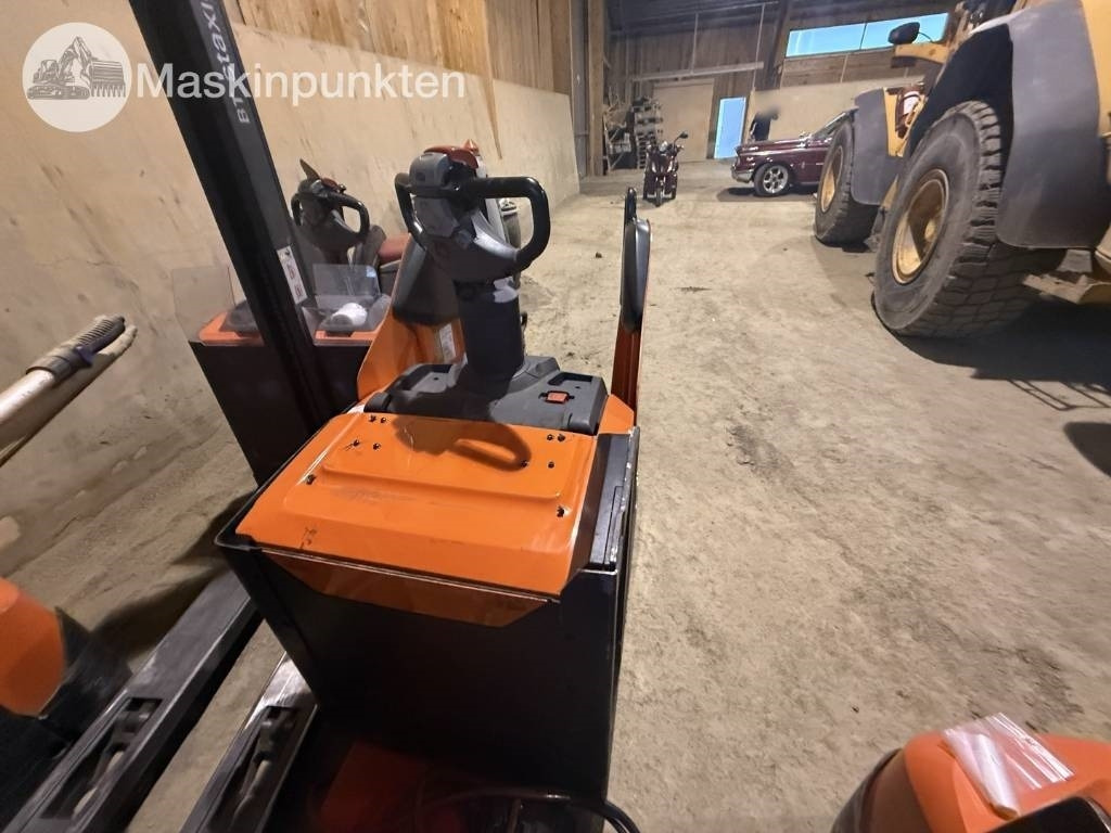 Toyota BT LPE 250 - 电动叉车:图4 Toyota BT LPE 250 - 电动叉车:图4