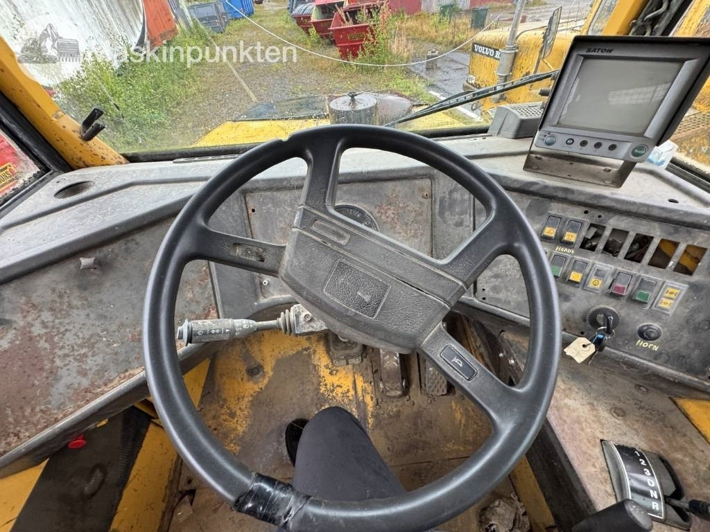 铰接式自卸车 Volvo BM A 20：图49