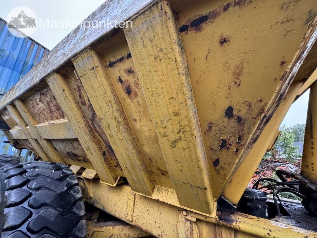 铰接式自卸车 Volvo BM A 20：图32