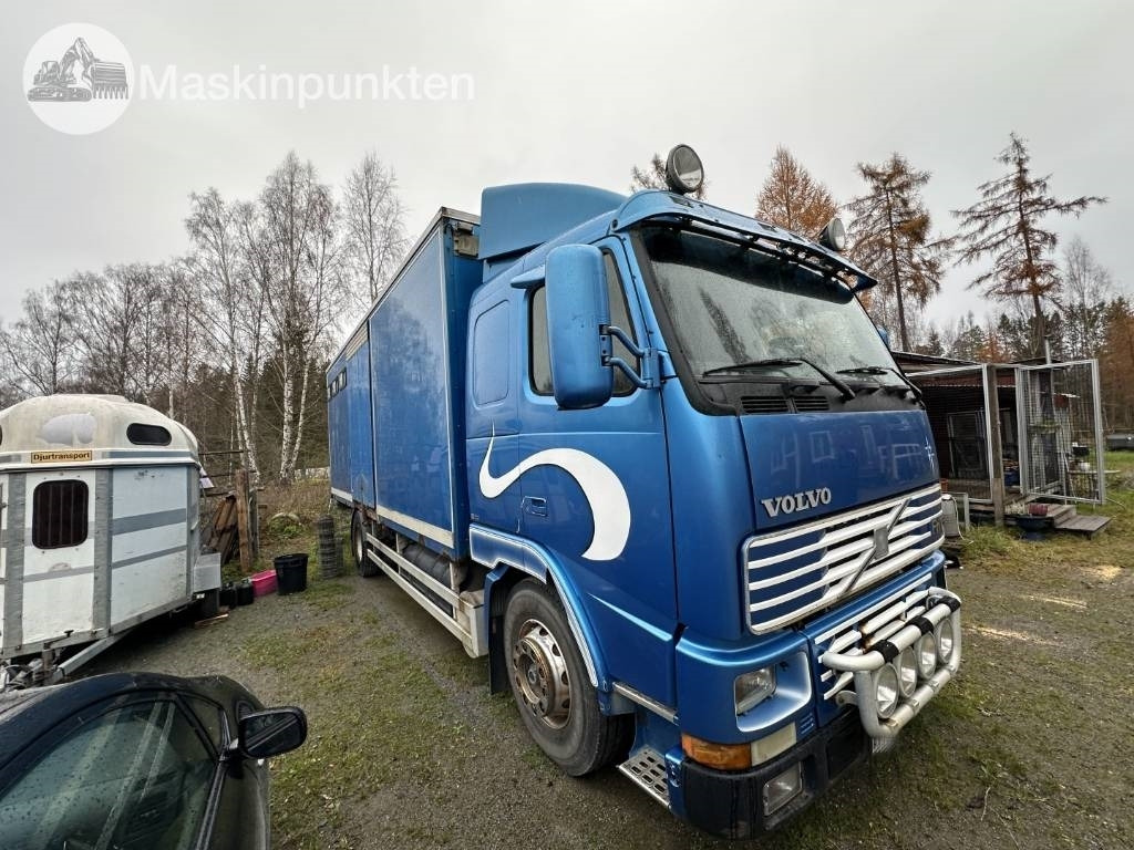 Volvo FH 12 - 牲畜运输车:图3 Volvo FH 12 - 牲畜运输车:图3