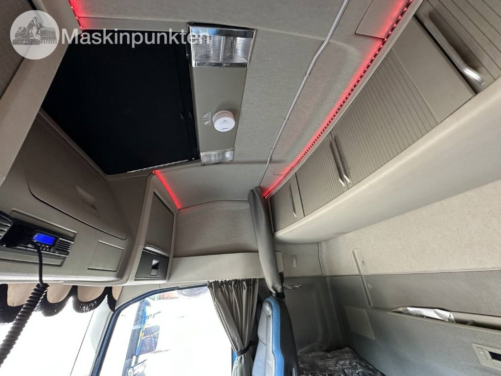 栏板式/ 平板卡车, 起重车 Volvo FH 16 750：图18
