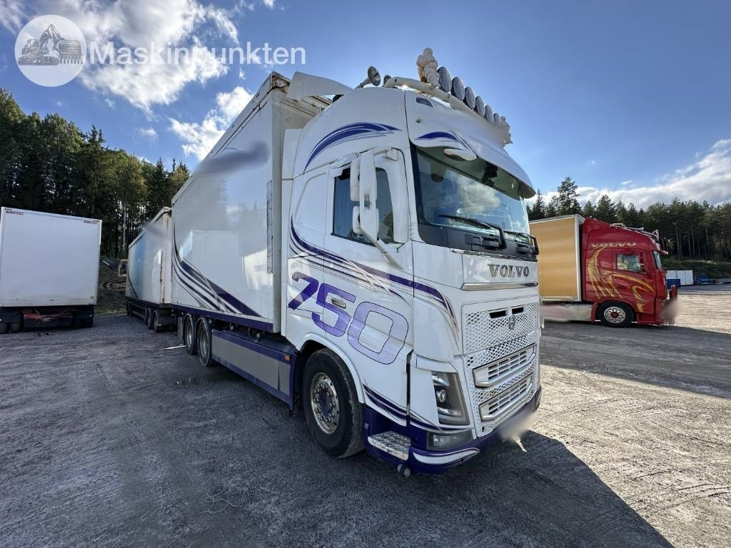 Volvo FH 16 750 - 厢式卡车:图4 Volvo FH 16 750 - 厢式卡车:图4
