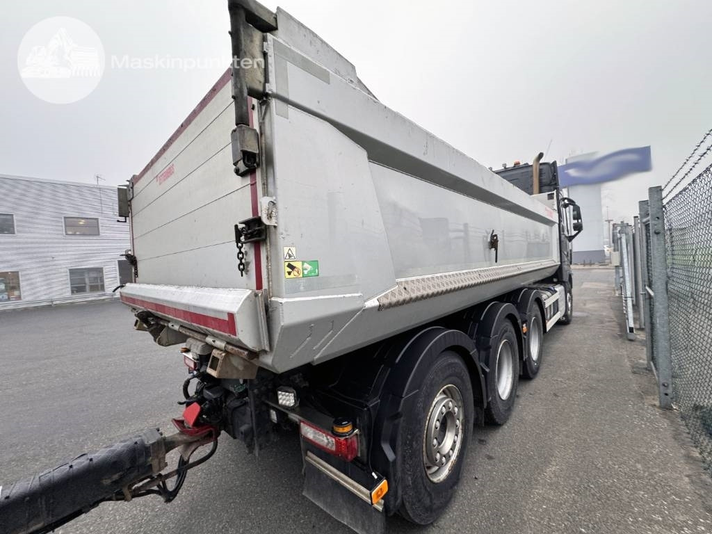 Volvo FH 16 750  - 翻斗车:图4 Volvo FH 16 750  - 翻斗车:图4