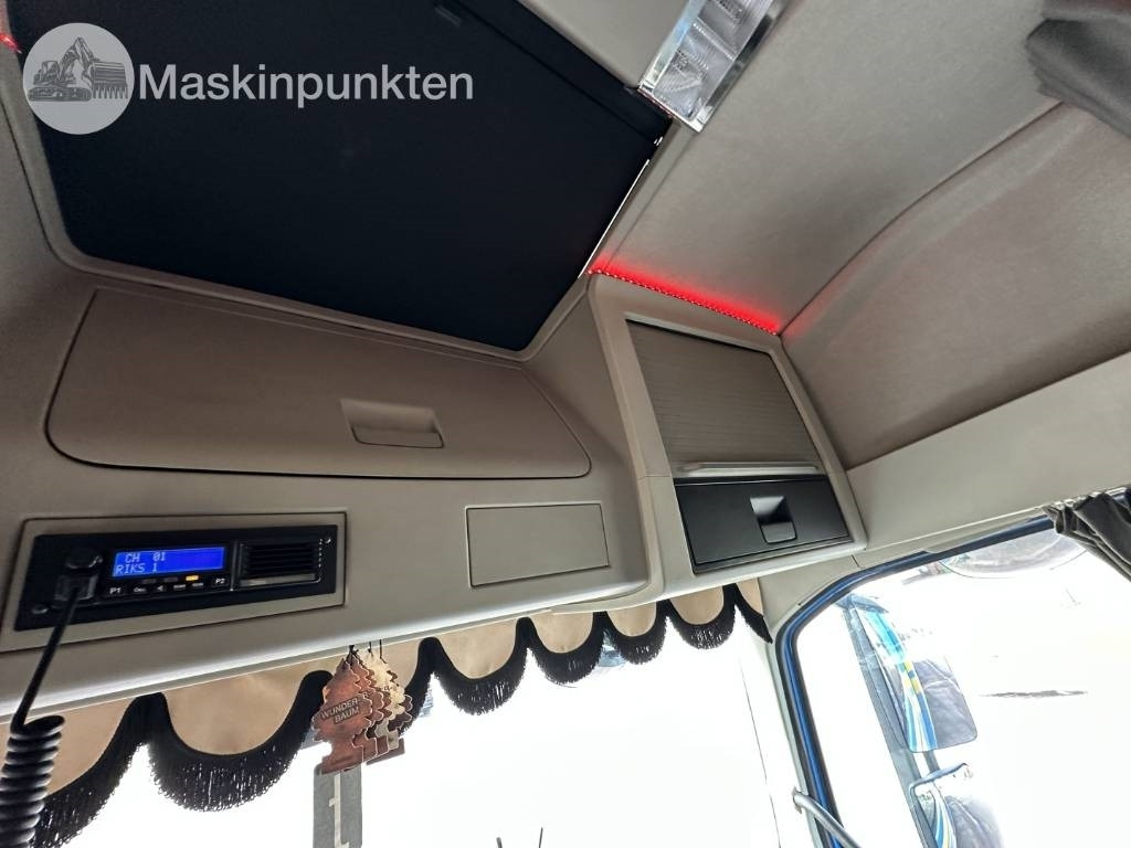 栏板式/ 平板卡车, 起重车 Volvo FH 16 750：图33