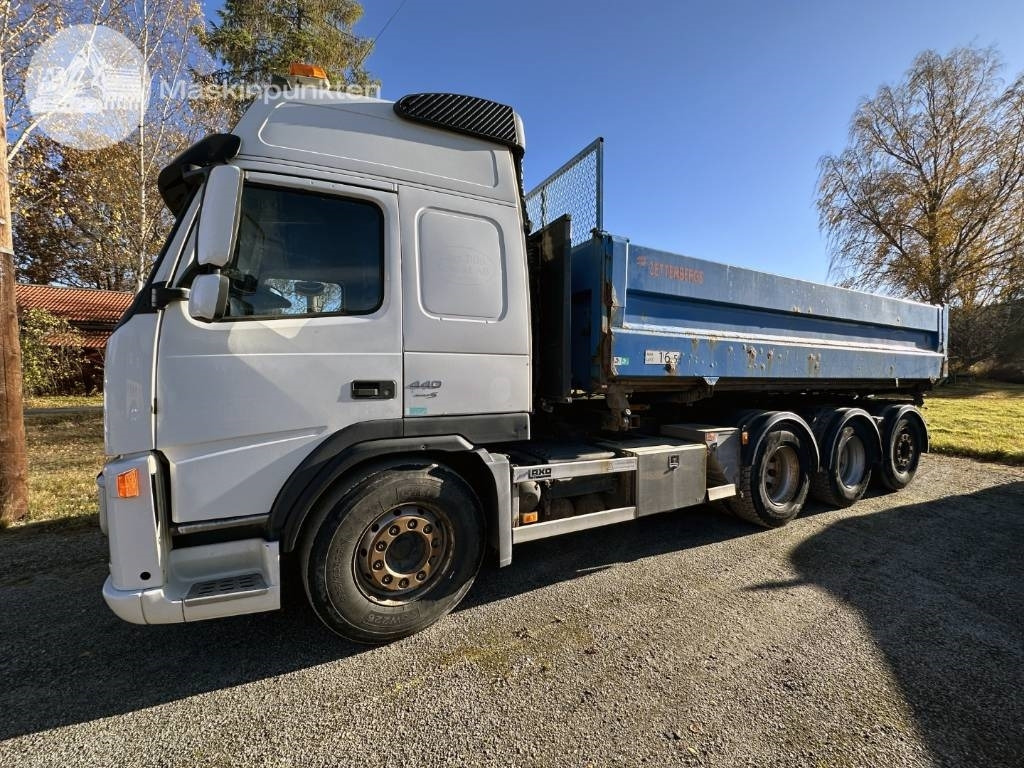 Volvo FM 440 LAXO - 翻斗车:图3 Volvo FM 440 LAXO - 翻斗车:图3