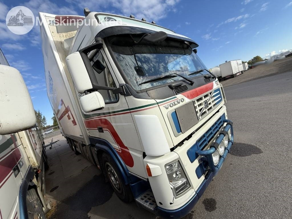 Volvo FM 440 - 厢式卡车:图3 Volvo FM 440 - 厢式卡车:图3