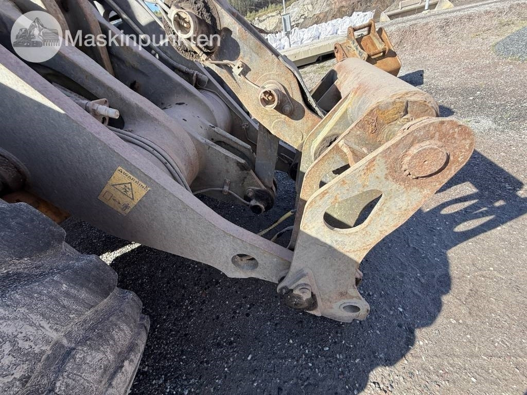 轮式装载机 Volvo L 180 F：图25