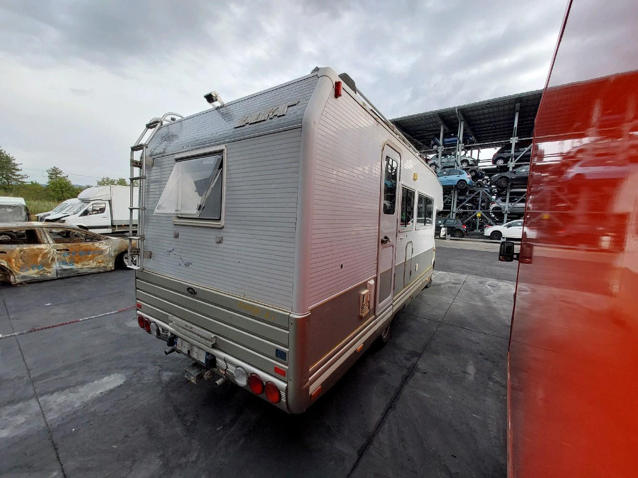 IVECO LAIKA 35.12 CAMPING 122 - 阿尔科夫房车:图4 IVECO LAIKA 35.12 CAMPING 122 - 阿尔科夫房车:图4