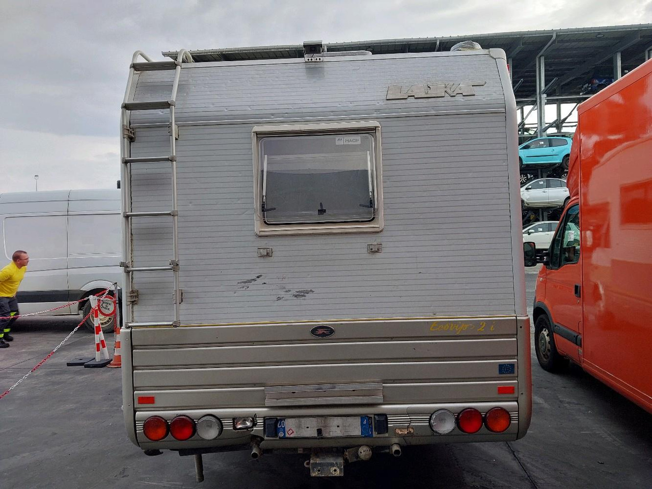 IVECO LAIKA 35.12 CAMPING 122 - 阿尔科夫房车:图5 IVECO LAIKA 35.12 CAMPING 122 - 阿尔科夫房车:图5